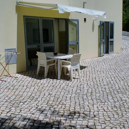 Quinta Dos Caracois 3*