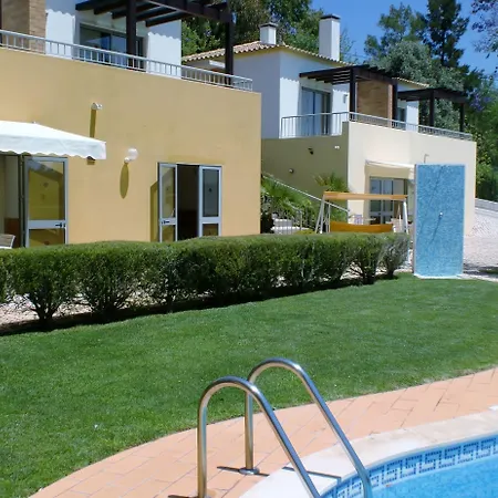 Quinta Dos Caracois 3*