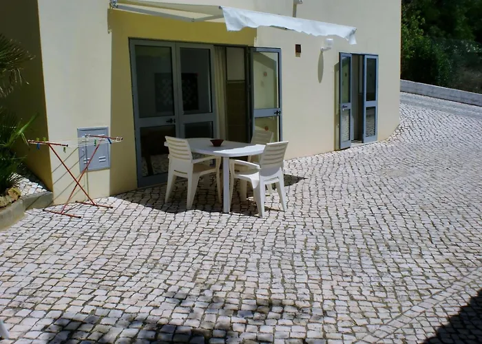 Quinta Dos Caracois 3*